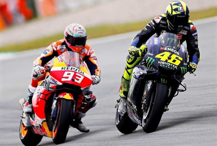 Valentino Rossi vs Marc Marquez, chi è il più ricco?