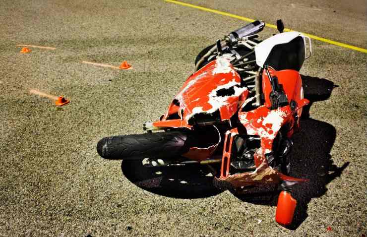 Incidente moto che tragedia