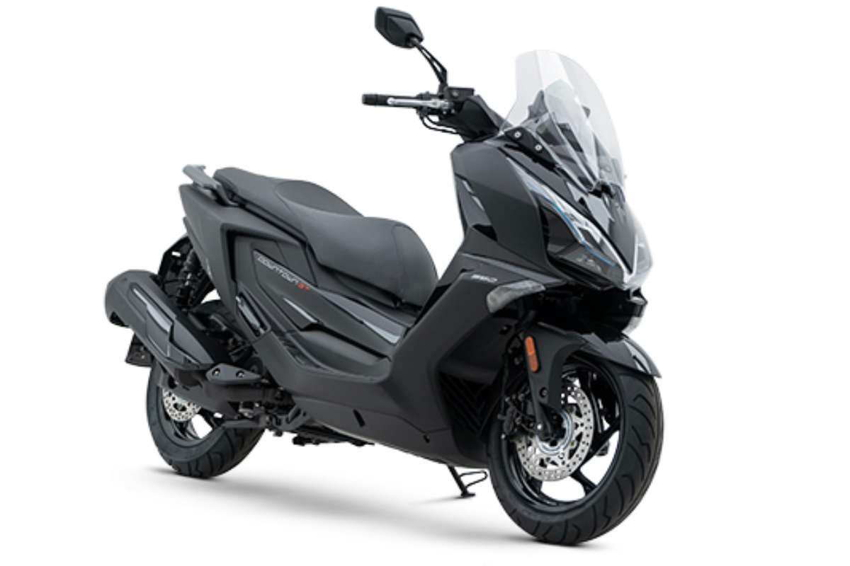 yamaha t-max novità scooter costa la metà