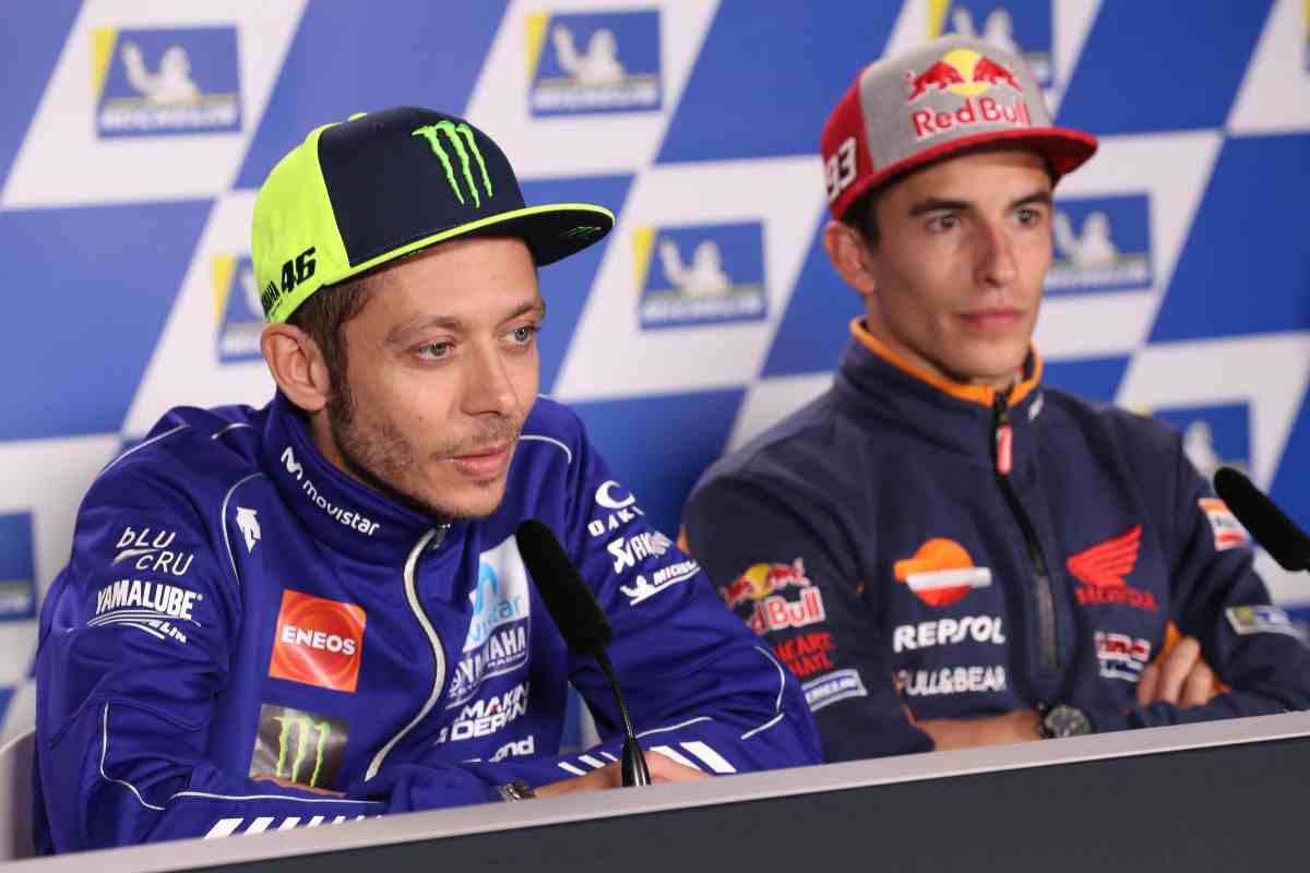 Valentino Rossi non le manda a dire a Marc Marquez